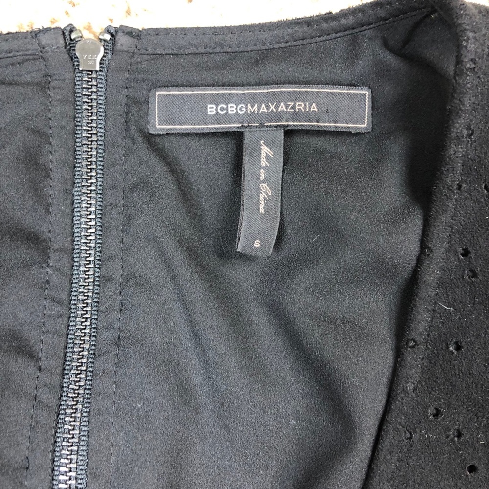 BCBG Caralyn black suede cut out sleeveless top - Picture 4 of 7